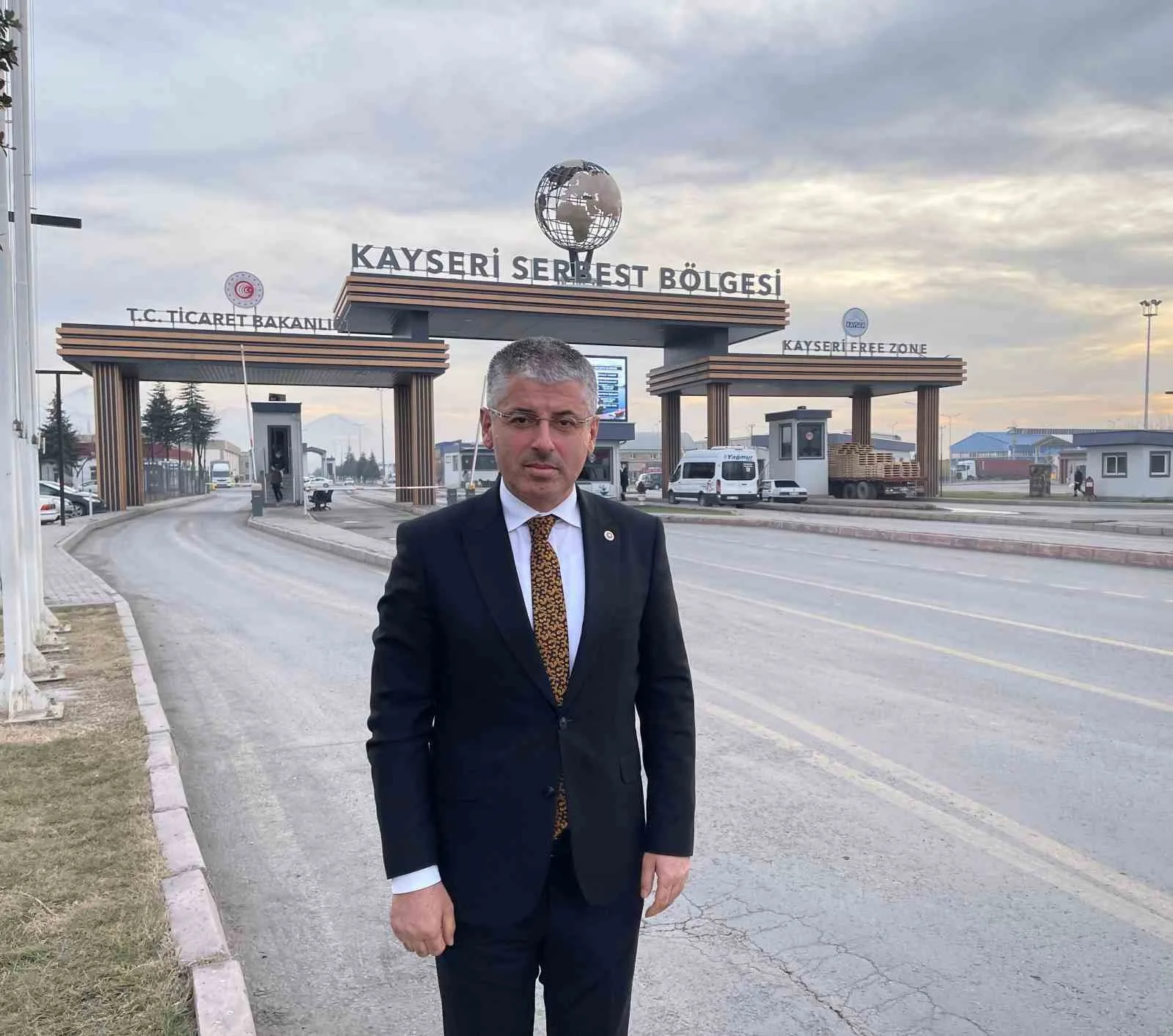 AK PARTİ KAYSERİ MİLLETVEKİLİ ŞABAN ÇOPUROĞLU, SANAYİCİLERDEN GELEN 'BÖLGE İÇİ