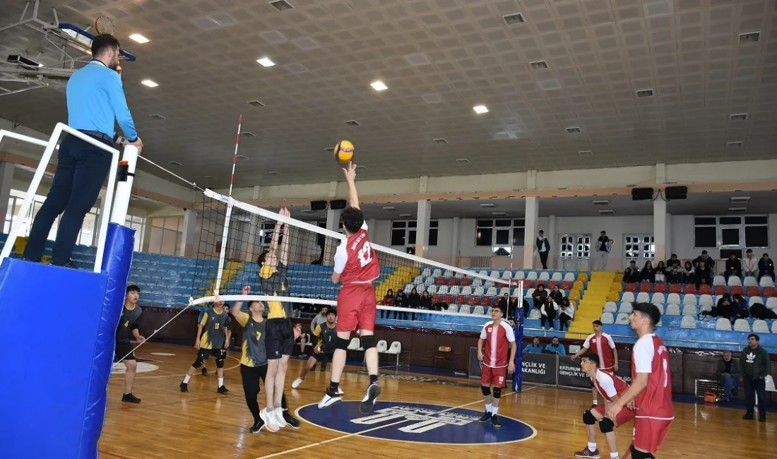 LİSELER ARASI VOLEYBOL A GENÇLER İL ŞAMPİYONLUĞUNU HEM KIZLARDA HEM