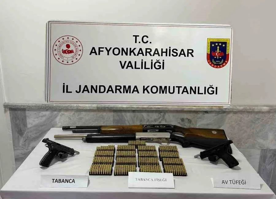 AFYONKARAHİSAR'DA JANDARMA TARAFINDAN ÜÇ