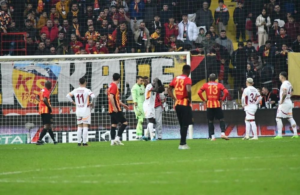 KAYSERİSPOR, TEKNİK DİREKTÖR SİNAN