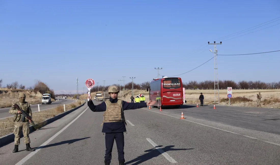 MALATYA’DA POLİS SUÇLULARA GÖZ