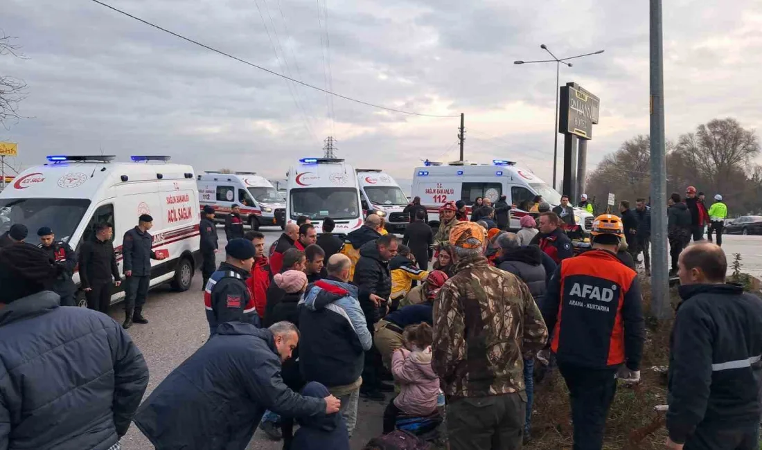 BALIKESİR'DE OKUL TAŞITI İLE