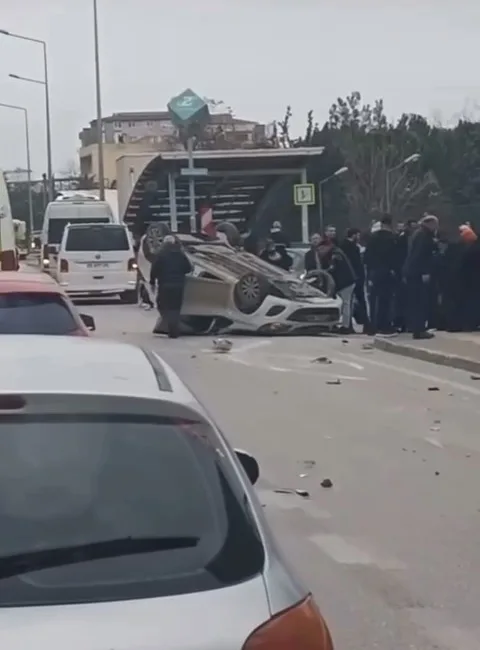 BURSA'DA SÜRÜCÜSÜNÜN KONTROLÜNDEN ÇIKAN