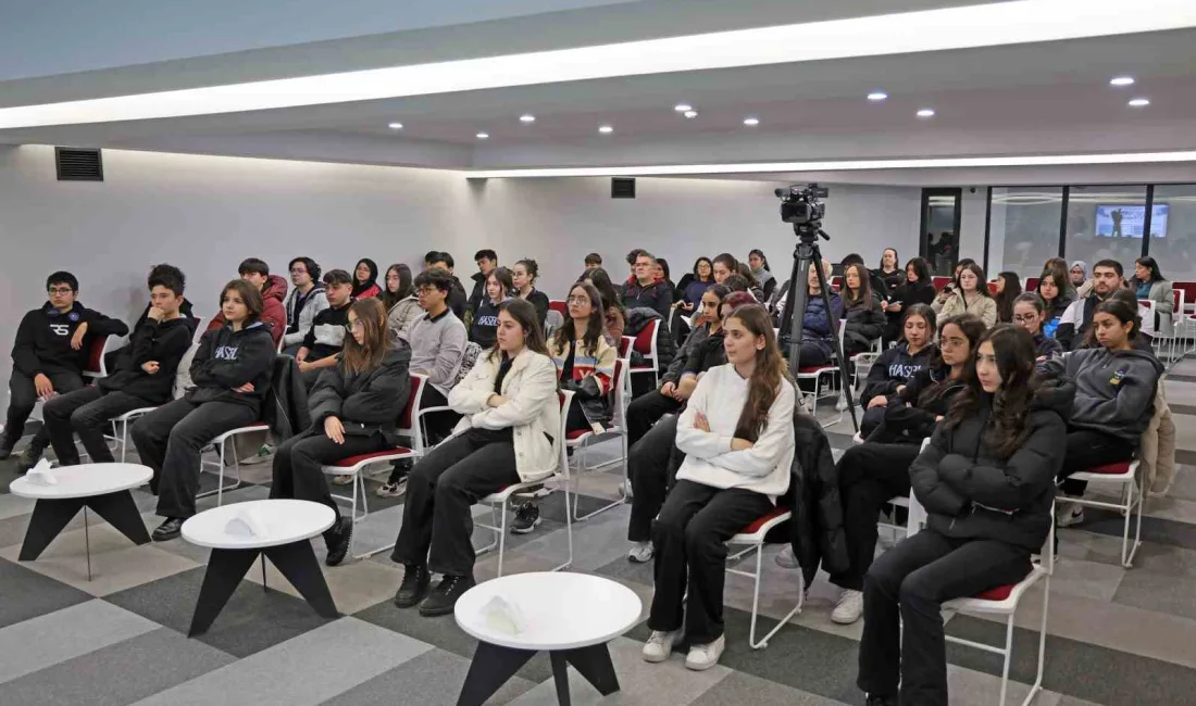 TALAS BELEDİYESİ’NİN KÜLTÜR, SANAT VE EDEBİYATA GÖNÜL VERENLERLE YAZARLARI BULUŞTURDUĞU