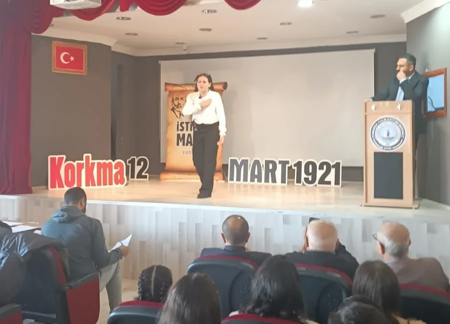 TOMARZA'DA DÜZENLENEN İSTİKLAL MARŞI’NI GÜZEL OKUMA YARIŞMASINDA SARIMEHMETLİ İLK/ORTA OKULU