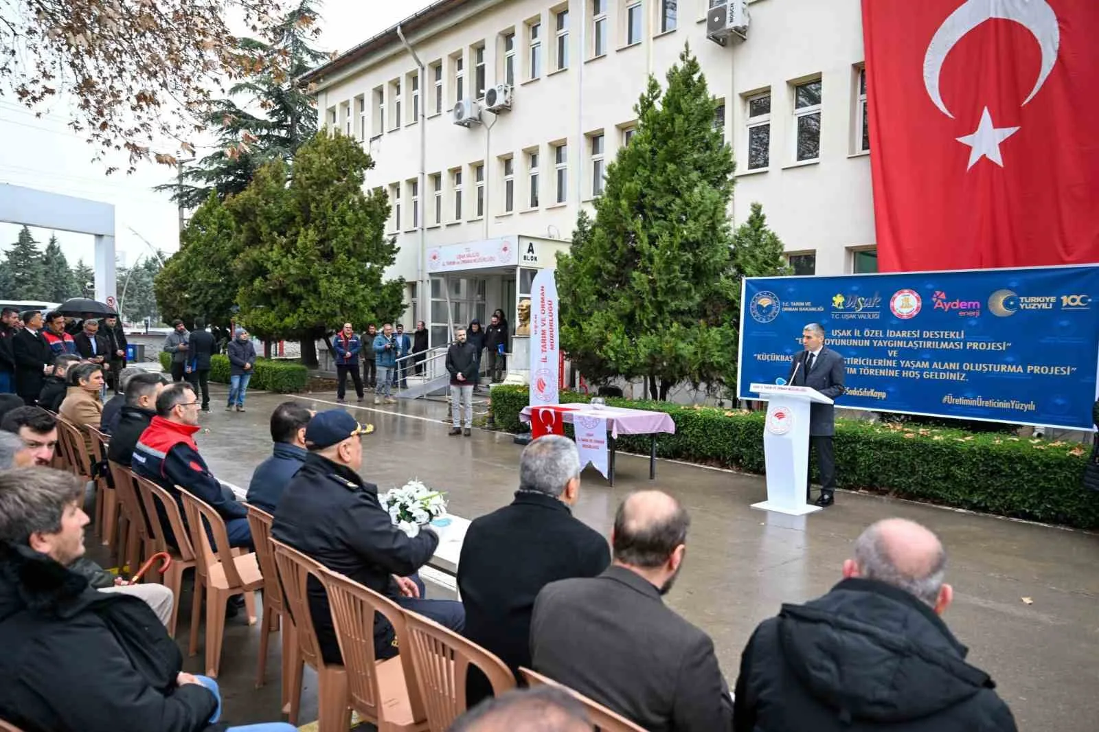 UŞAK VALİSİ NACİ AKTAŞ, EŞME KOYUNUNU YAYGINLAŞTIRMA PROJESİ VE KÜÇÜKBAŞ