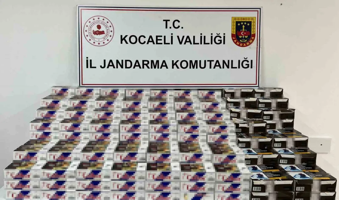 Kocaeli’nin Dilovası ilçesinde durdurulan araçtan 90 bin makaron ele geçirildi.