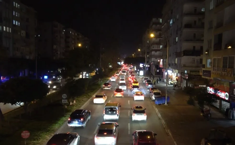 Antalya’da motosikletli polis timinin bir otomobille çarpışması sonucu meydana gelen