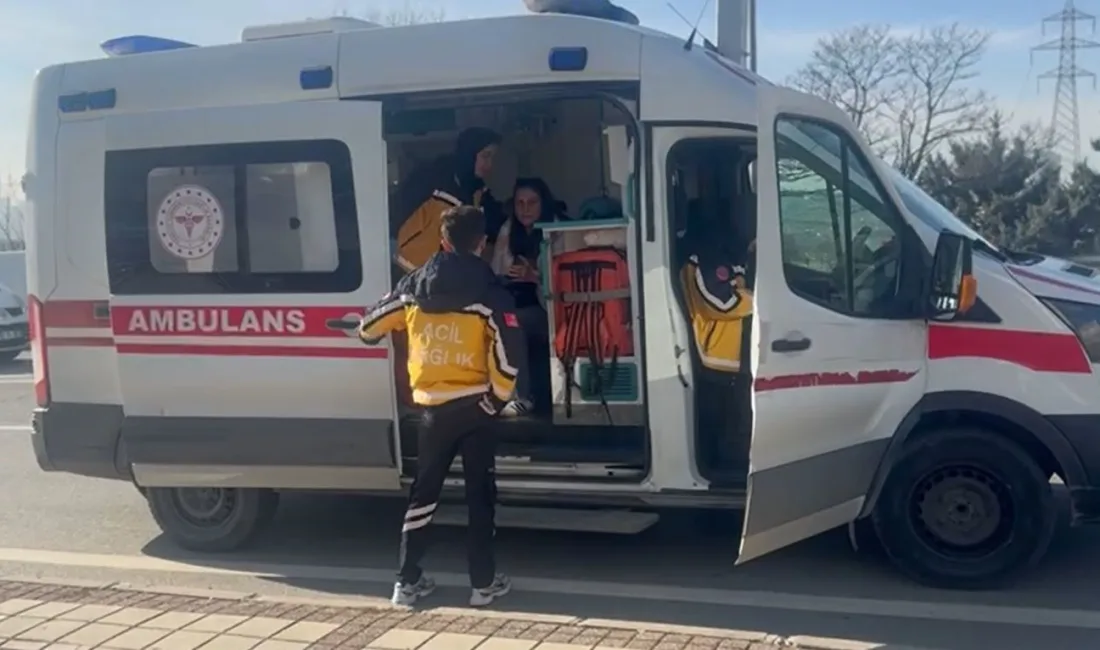 Avcılar’da ters yönden gelen kadın sürücü, duruma tepki gösteren diğer