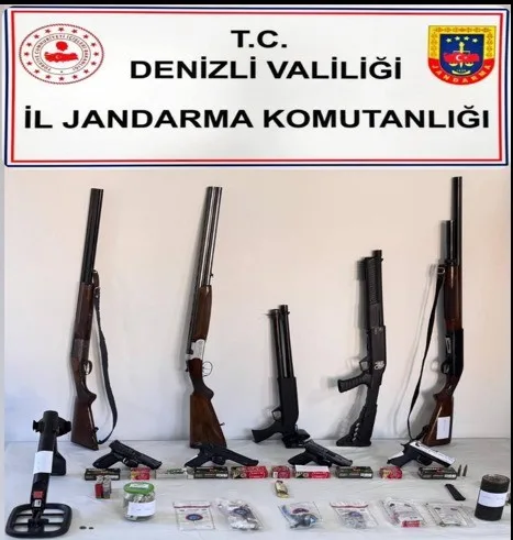 DENİZLİ İL JANDARMA KOMUTANLIĞI TARAFINDAN 14 ŞÜPHELİYE DÜZENLENEN OPERASYONDA ÇOK