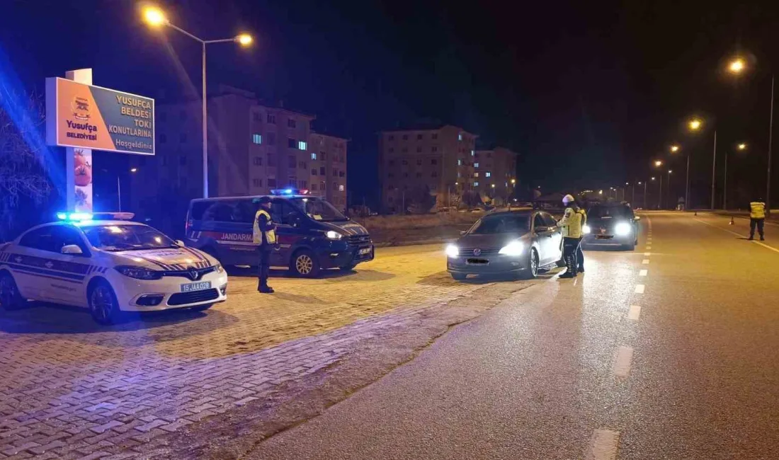 BURDUR İL JANDARMA KOMUTANLIĞI EKİPLERİ, YILBAŞI ÖNCESİ VE SONRASI TRAFİK