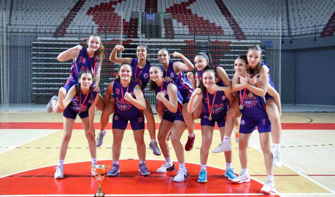 Antalya Büyükşehir Belediyesi Spor Kulübü’nün Kız Basketbol A ve B