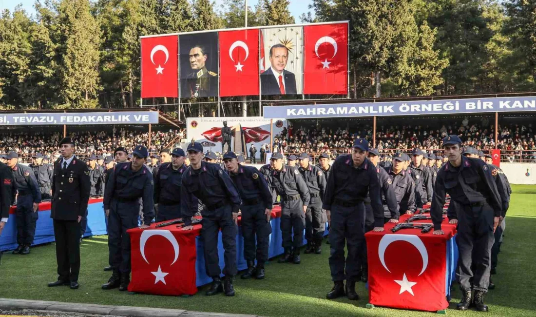 ÇANAKKALE JANDARMA EĞİTİM MERKEZ KOMUTANLIĞI’NDA VATANİ GÖREVİNİ YAPAN 2004-4 TERTİP