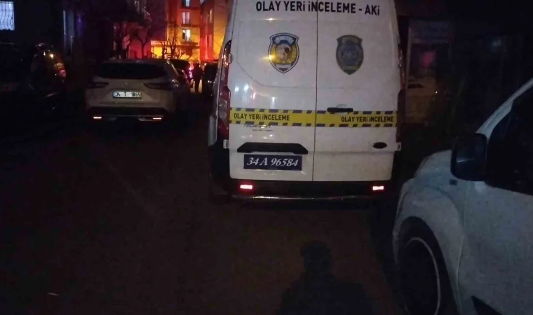 Çekmeköy’de sokak ortasında silahlı saldırıya uğrayan 2 kişi yaralandı. Olay,