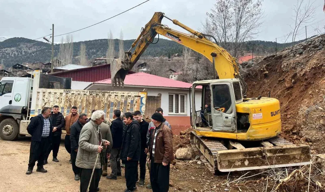 Adana’nın Feke ilçesinde Toros dağı eteklerinin zorlu coğrafyasında yaşayan vatandaşlar