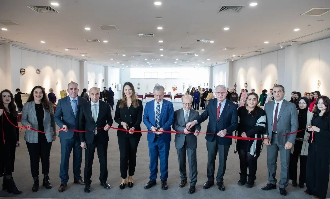 Erzincan Binali Yıldırım Üniversitesi Sosyal Hizmet Bölümü tarafından düzenlenen “Paylaşmanın