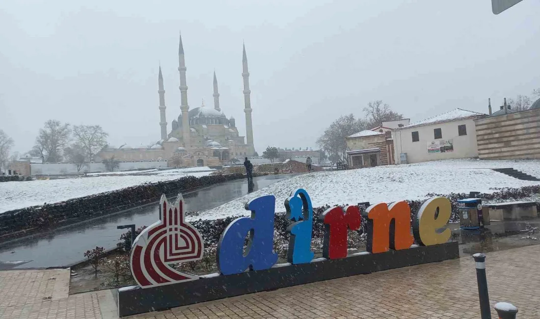 Edirne’de geçtiğimiz hafta sonu başlayan kar yağışı etkisini artırarak devam