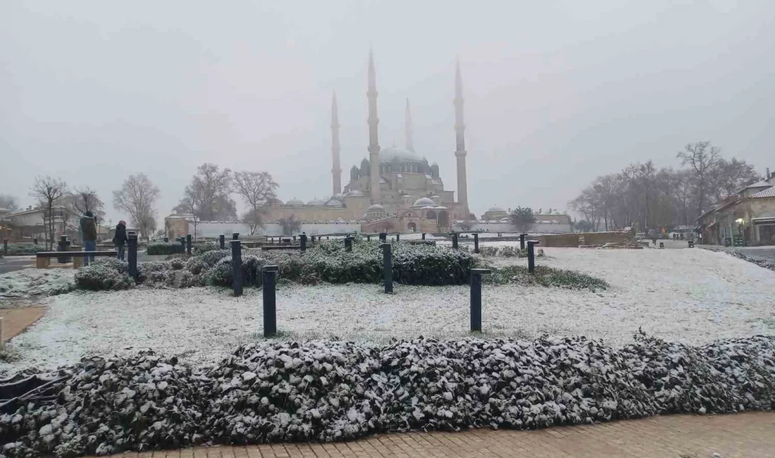 Edirne, Balkanlar üzerinden gelen karlı havanın etkisi altına girdi. Edirne’de