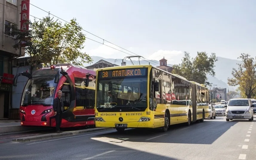 BURULAŞ, YAPTIĞI AÇIKLAMAYLA ARTIK BURSAKART DOLUM CİHAZLARINDAN EN AZ 20