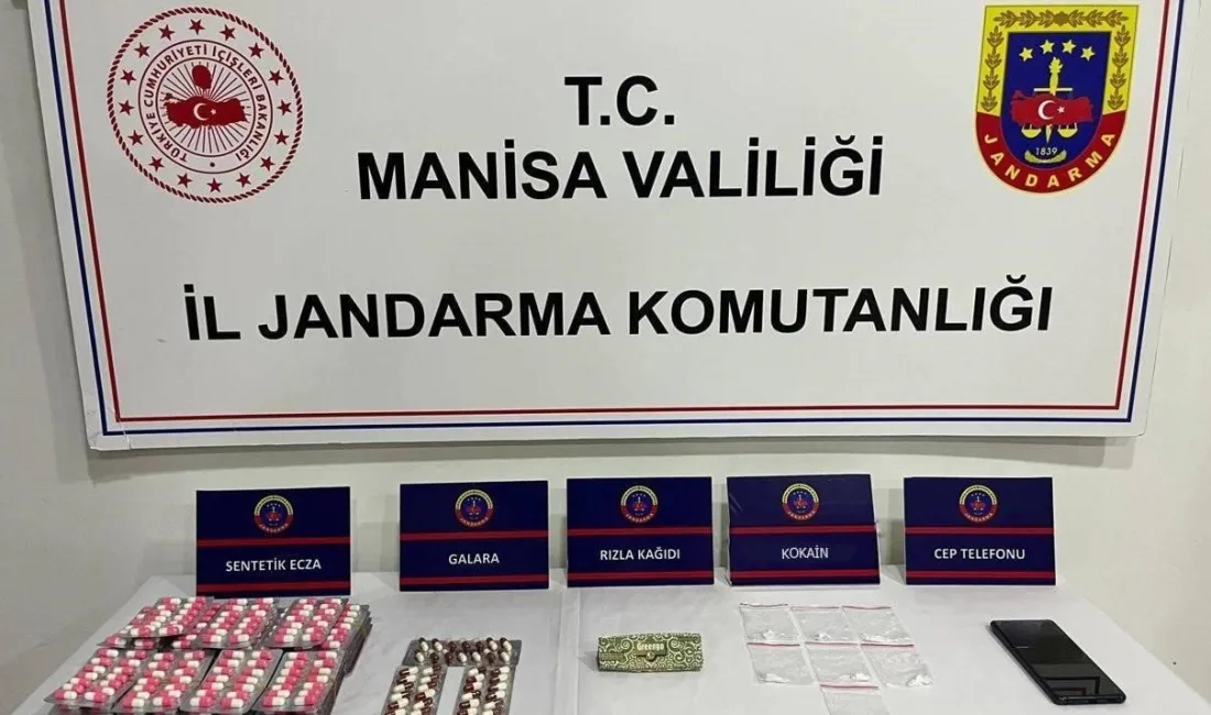 Manisa’nın Şehzadeler ilçesinde jandarma ekipleri tarafından bir evde yapılan aramada