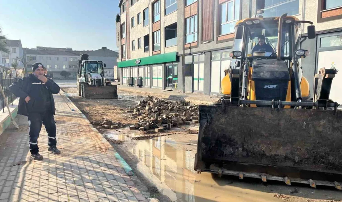 GEMLİK BELEDİYESİ FEN İŞLERİ MÜDÜRLÜĞÜ EKİPLERİ, BAZI MAHALLELERDE YOL ONARIMI