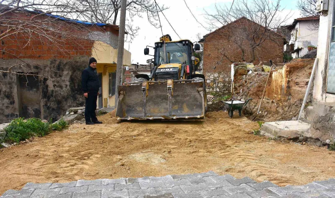 GEMLİK'İN YOLLARI VE MEYDANLARI YENİLENİYOR