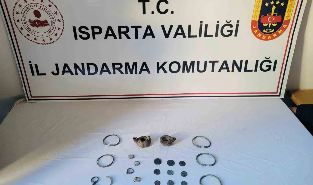 Isparta Jandarması, üç ayda düzenlediği operasyonlarda çok sayıda tarihi eser