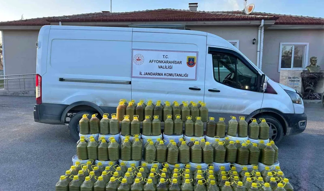 AFYONKARAHİSAR’DA JANDARMA SAHTE ZEYTİNYAĞI VE SALÇA ÜRETEREK SATMAYA ÇALIŞAN BİR