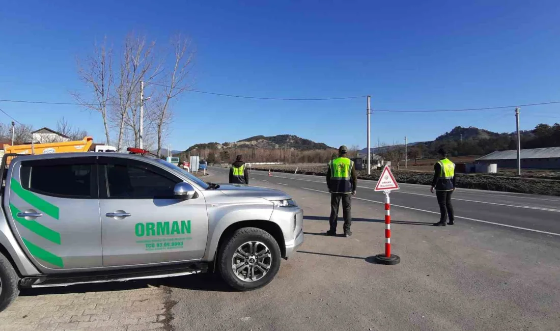 BOLU’DA KAÇAK ORMAN EMVALİ NAKLİYATININ ÖNÜNE GEÇMEK AMACIYLA MOBİL KORUMA