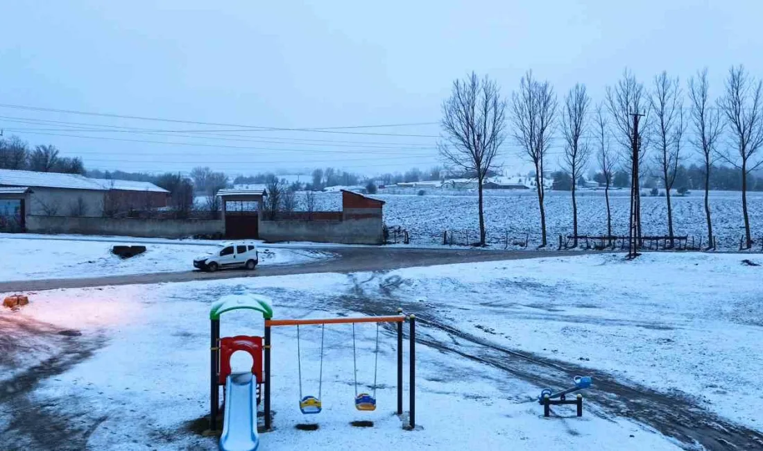 Kastamonu’nun yüksek kesimleri, yağan kar ile beyaza büründü. Meteoroloji Müdürlüğünün