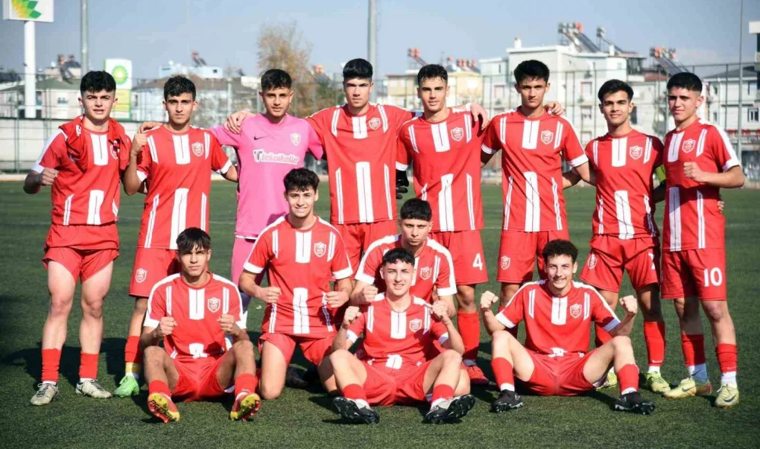 U18 Futbol Elit Ligi lideri Kepez Belediyespor, Antalya Kartalspor maçını