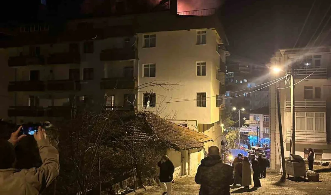 Ankara’nın Kızılcahamam ilçesinde bir pansiyonun çatı katında çıkan yangını korkuttu.