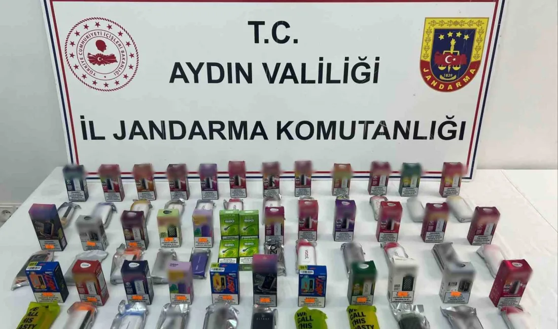 Aydın’ın Kuşadası ilçesinde sigara kaçakçılığı kapsamında iki farklı adrese yapılan