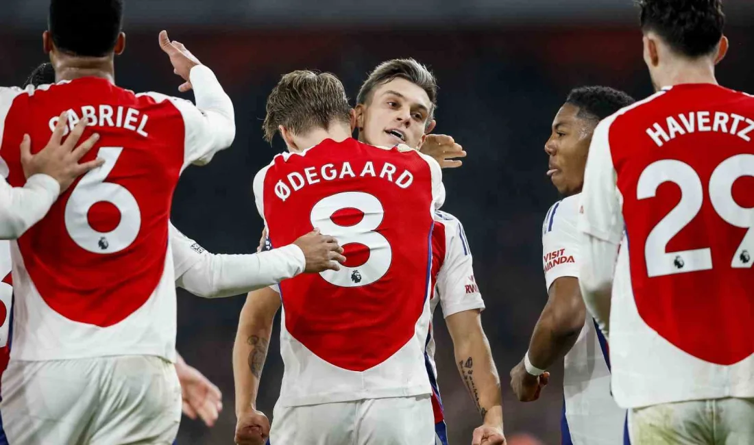 İngiltere Premier Lig’de Arsenal, geriye düştüğü Kuzey Londra derbisinde Tottenham’a