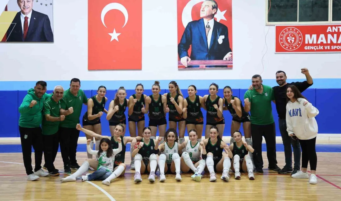 TVF Kadınlar 2. Lig’de mücadele eden Manavgat Belediyespor Voleybol Takımı,