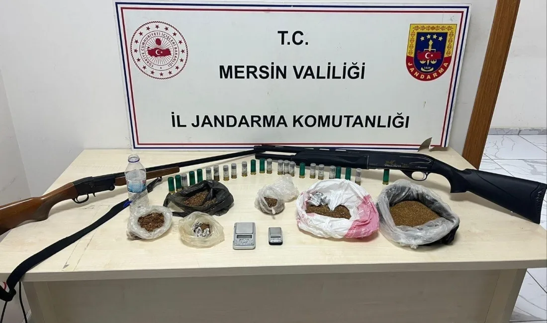 MERSİN'DE, JANDARMA EKİPLERİNİN DÜZENLEDİĞİ KAÇAK MAKARON VE UYUŞTURUCU OPERASYONUNDA 4