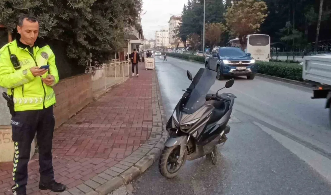 Antalya’nın Manavgat ilçesinde motosikletin 3 tekerlekli çocuk scooterıne çarpması sonucu