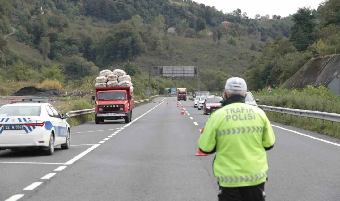 Ordu’da polis ekipleri tarafından trafik kazalarını azaltmaya yönelik yapılan denetimlerde