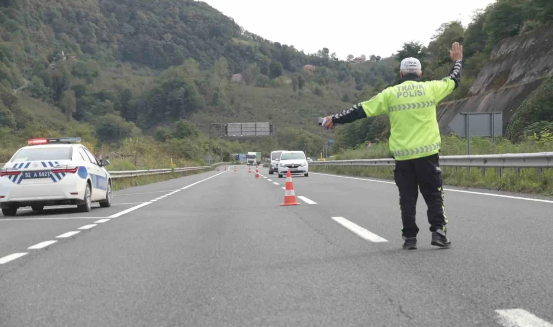 Ordu’da polis ekipleri tarafından trafik kazalarını azaltmaya yönelik yapılan denetimlerde