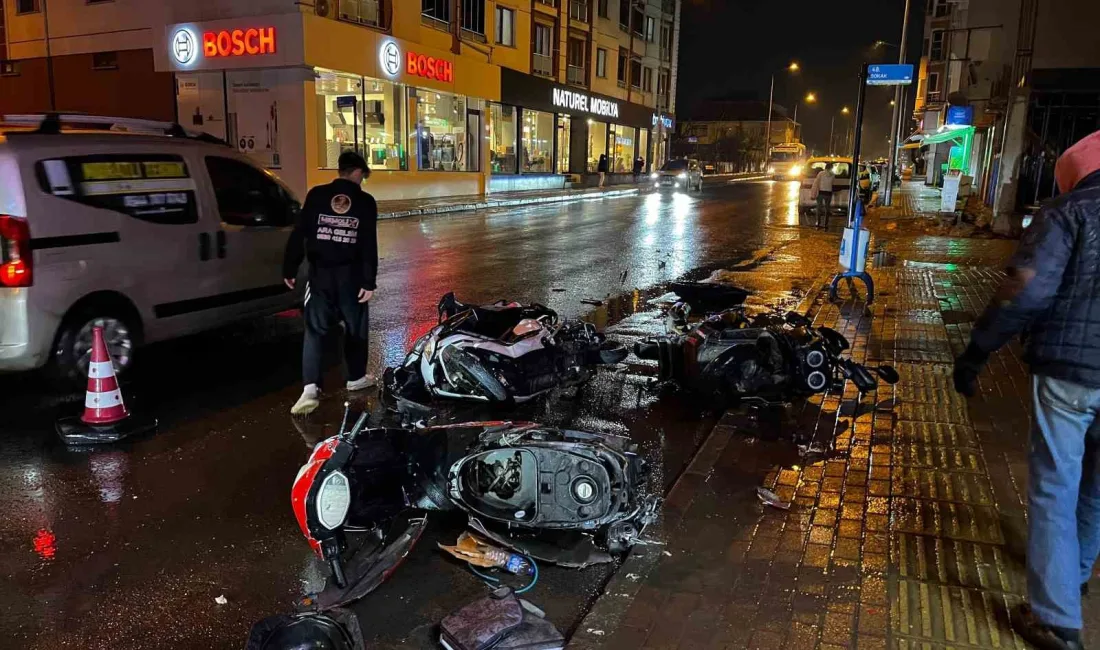 Tekirdağ’ın Muratlı ilçesinde park halindeki 3 motosiklete çarpan araç sürücüsü,