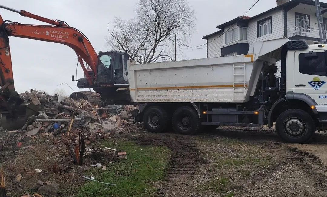 Pursaklar Belediyesi, ilçede huzur ve güven ortamını tehdit eden, çevre