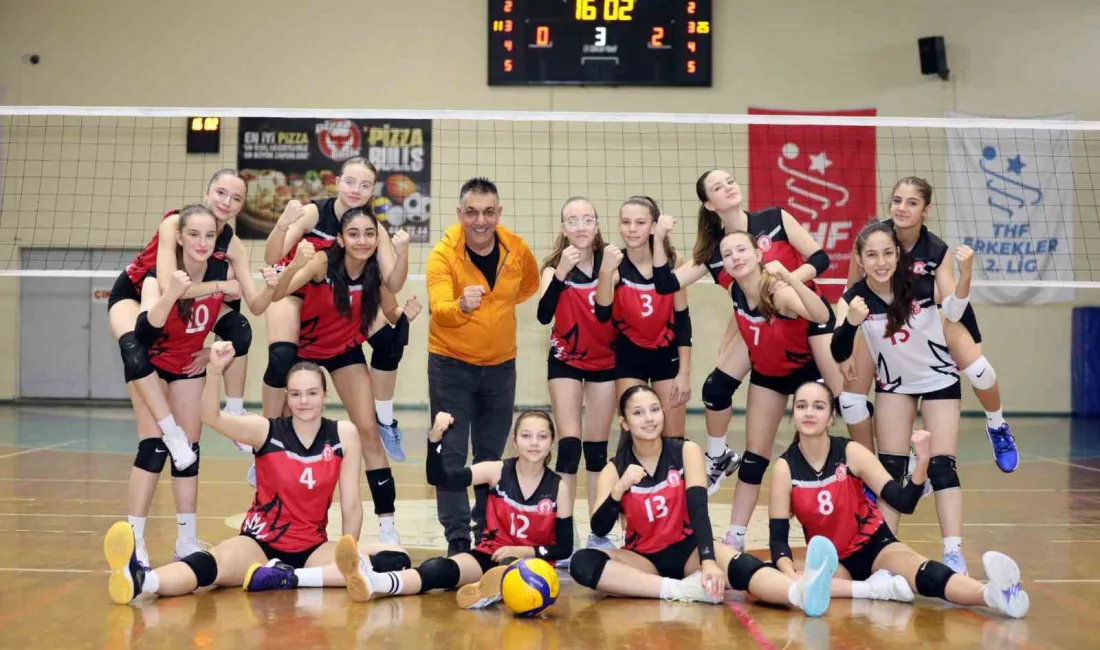 ŞEHZADELER BELEDİYESPOR KÜÇÜK KIZLAR VOLEYBOL TAKIMI, İL BİRİNCİLİĞİ MÜSABAKASI'NDA MANİSA