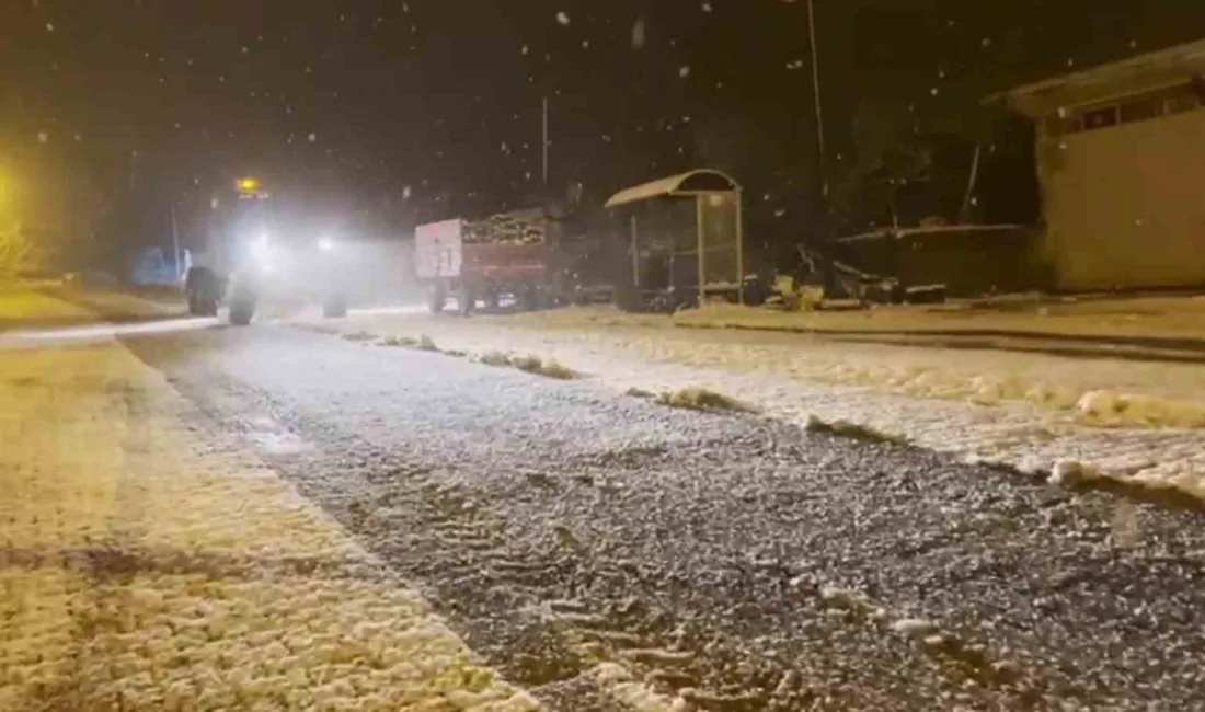 Tekirdağ merkez Süleymanpaşa ilçesine bağlı kırsal mahallelerde kar yağışının etkisiyle