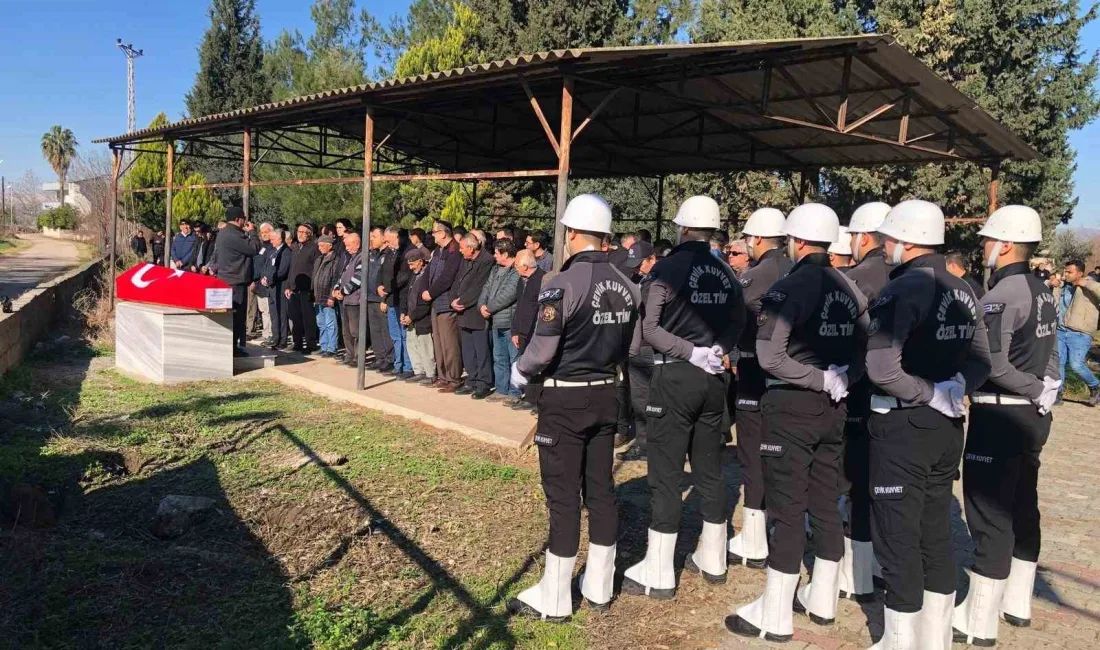 ADANA’DA TRAFİK KAZASI SONUCU HAYATINI KAYBEDEN POLİS MEMURU SON YOLCULUĞUNA