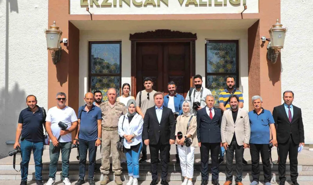 Erzincan Valisi Hamza Aydoğdu, 10 Ocak Çalışan Gazeteciler Gününü kutlayarak,