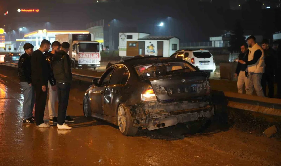 Kırıkkale’de yağmur nedeniyle kayganlaşan yolda 3 aracın karıştığı trafik kazasında