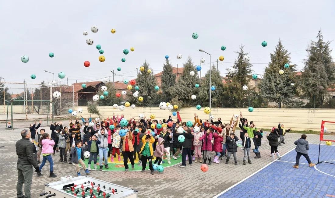 Yeşilyurt Belediyesi ile Yeşilyurt İlçe Milli Eğitim Müdürlüğü işbirliğiyle spor